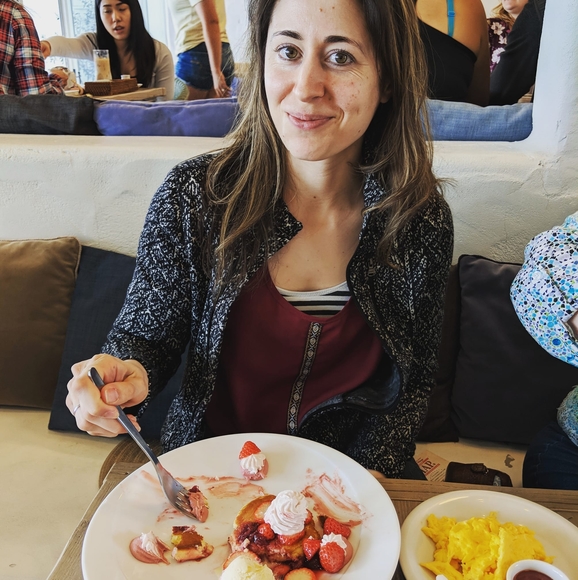 Meet your Posher, Megan - Picture 1 of 1